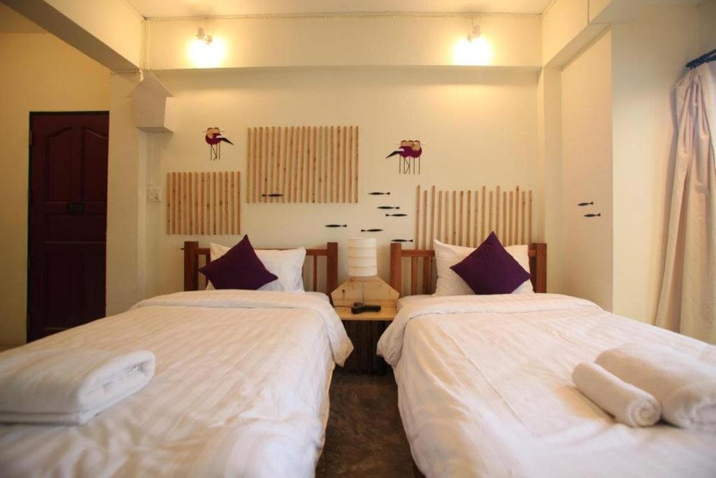 Early Bird Bed & Breakfast (Adults Only) Čiang Mai Pokoj fotografie